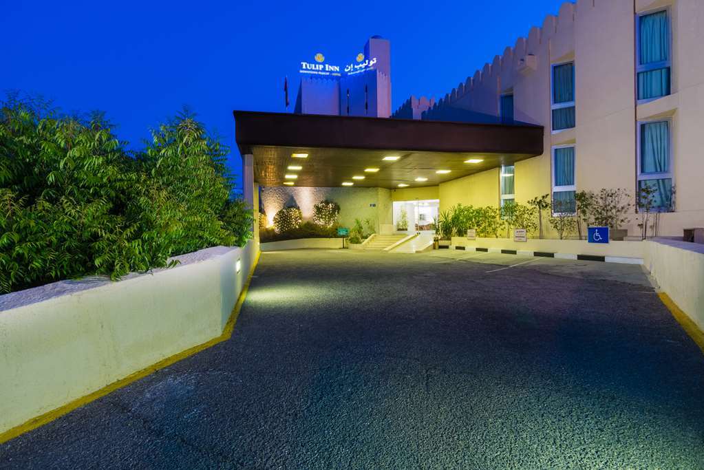 Tulip Inn Downtown Maskat Exteriér fotografie